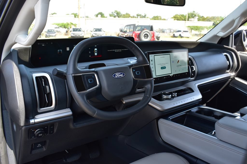 Certified 2025 Ford Expedition Active AWD/4WD image 26