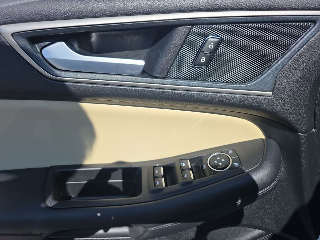 Certified 2024 Ford Edge SEL w/ Convenience Package image 16