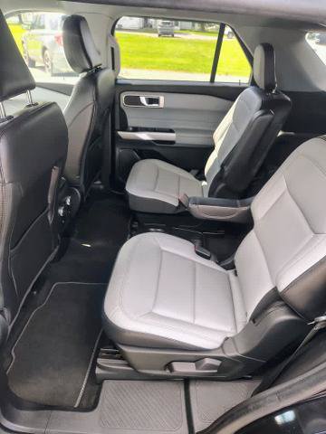 Certified 2021 Ford Explorer XLT w/ Equipment Group 202A AWD/4WD image 23