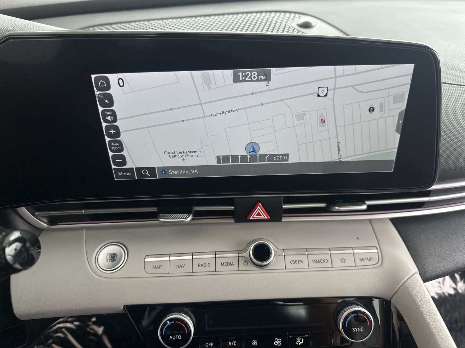 Used 2024 Hyundai Elantra Limited FWD image 28
