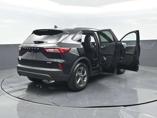 Certified 2025 Ford Escape ST-Line Select AWD/4WD image 27