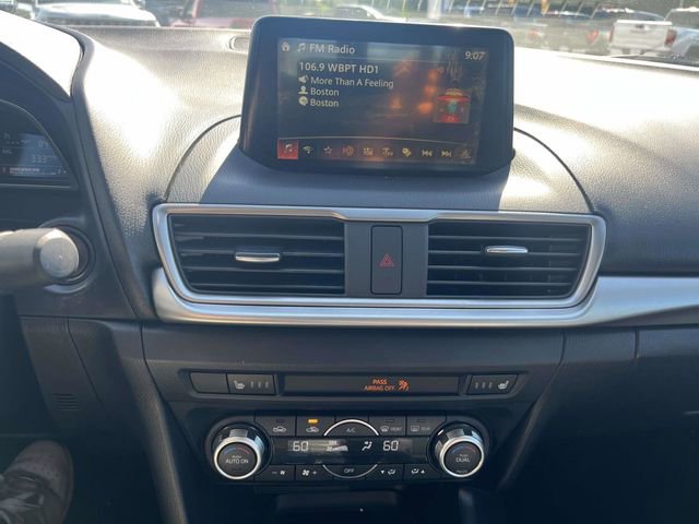 Used 2018 MAZDA MAZDA3 Touring FWD image 27