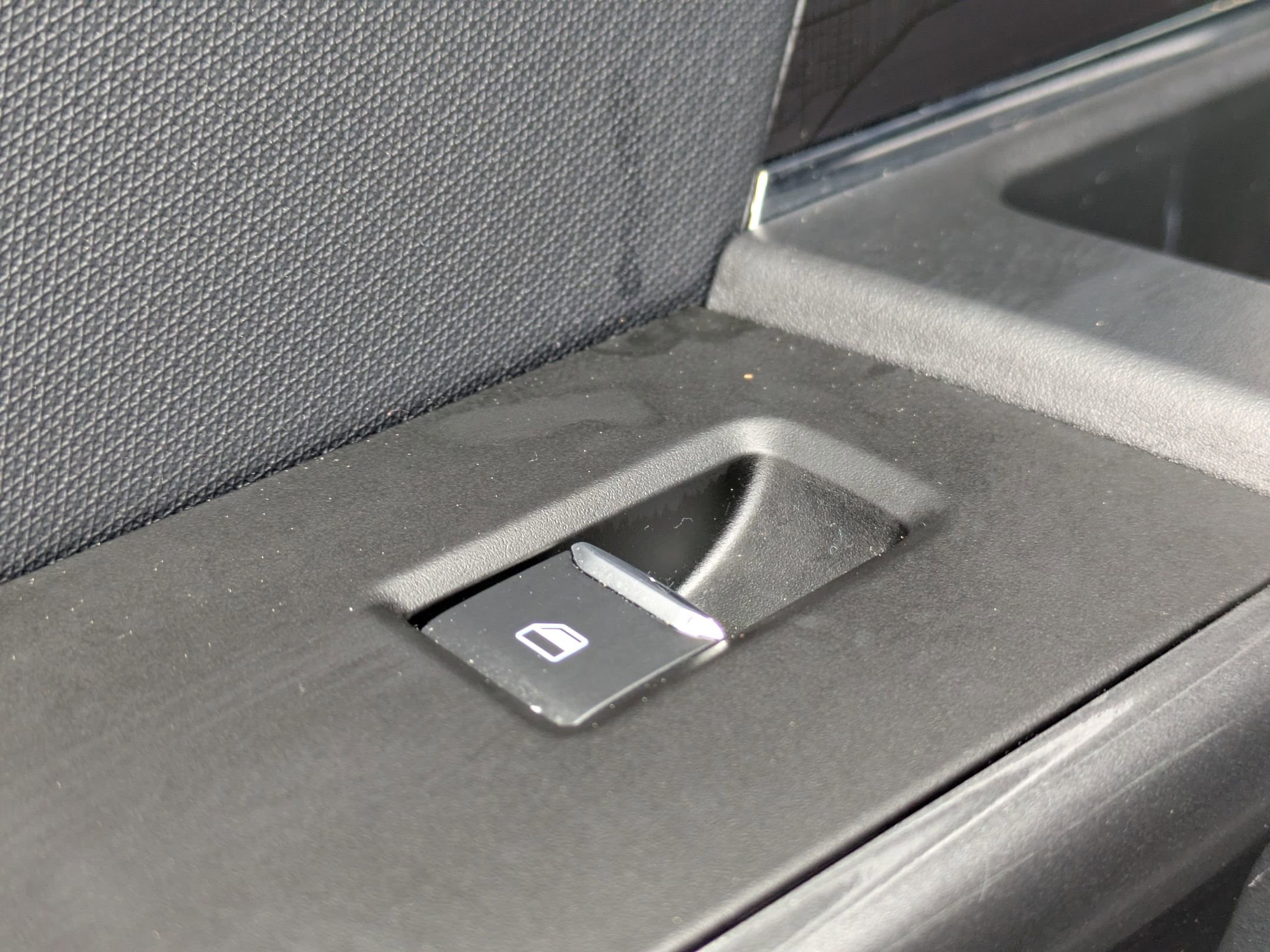 Certified 2022 Ford F150 XLT w/ Equipment Group 302A High image 25