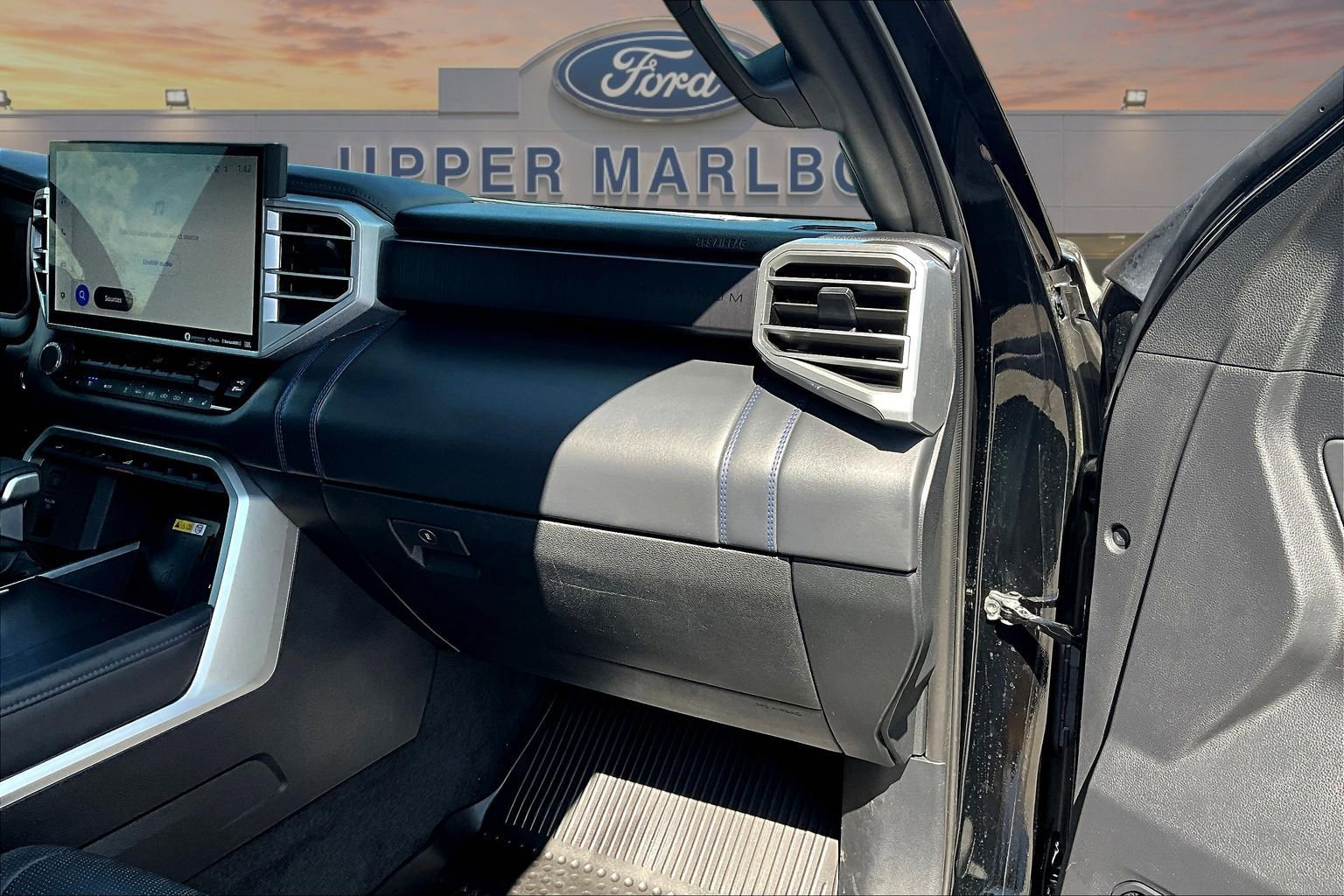 Used 2023 Toyota Tundra Platinum AWD/4WD image 17