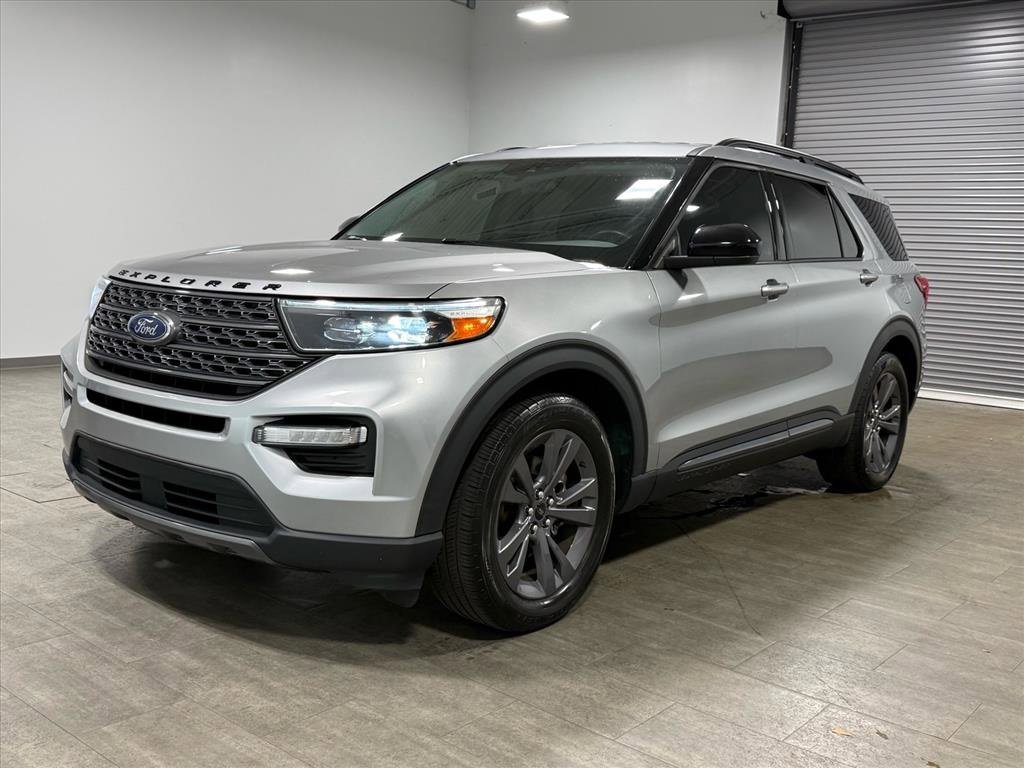 Certified 2023 Ford Explorer XLT w/ Equipment Group 202A image 8