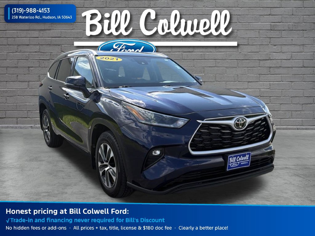 Used 2021 Toyota Highlander XLE AWD/4WD image 1
