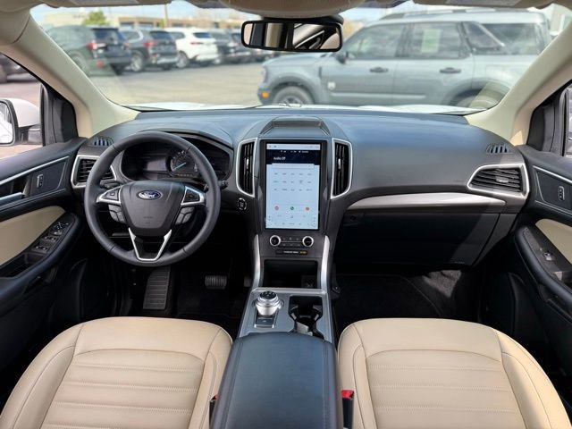 Certified 2023 Ford Edge SEL w/ Convenience Package AWD/4WD image 2