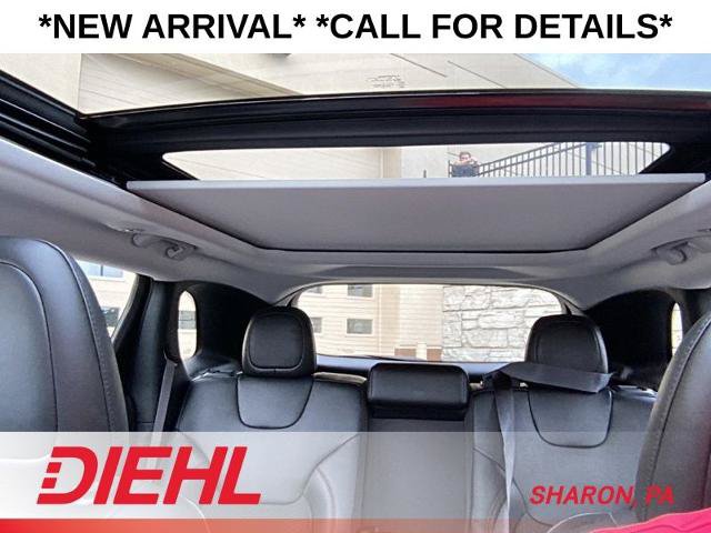 Used 2022 Jeep Cherokee Trailhawk w/ Sun, Sound & Nav Group AWD/4WD image 25