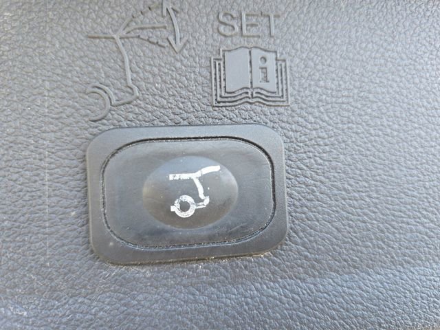 Certified 2017 Ford Escape Titanium w/ Equipment Group 301A image 19