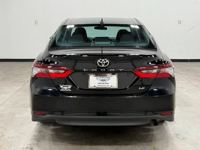 Used 2022 Toyota Camry LE w/ Carpet Mat Package (TMS) image 10