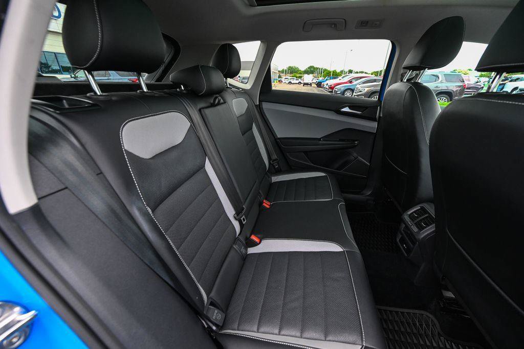 Used 2022 Volkswagen Taos SEL AWD/4WD image 27