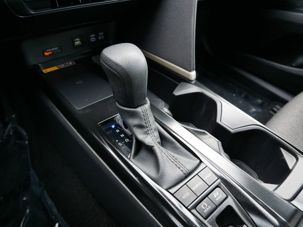 Used 2025 Toyota Camry LE image 22