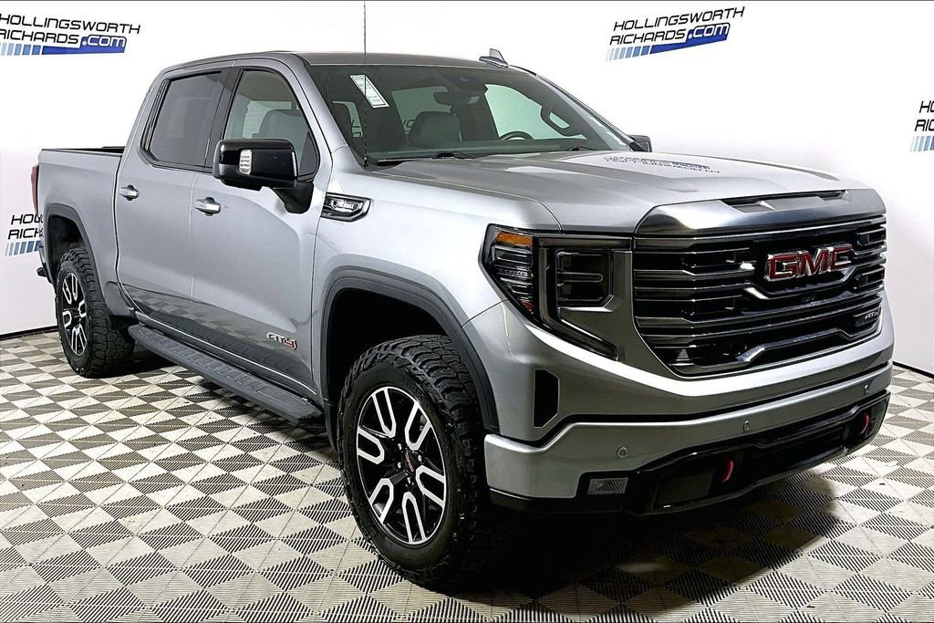 Used 2024 GMC Sierra 1500 AT4 w/ Technology Package AWD/4WD image 2