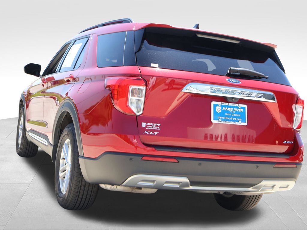 Certified 2022 Ford Explorer XLT w/ Equipment Group 202A AWD/4WD image 4