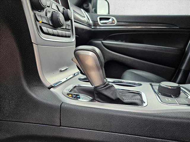 Used 2018 Jeep Grand Cherokee Limited AWD/4WD image 15