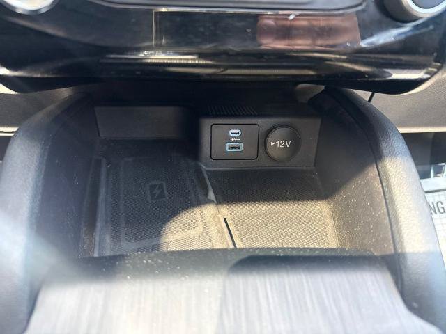 Certified 2023 Ford Escape Platinum w/ Premium Technology Package AWD/4WD image 17