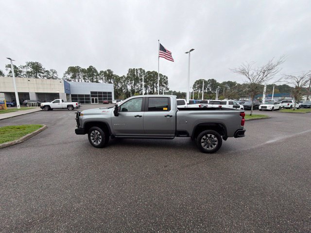 Used 2024 Chevrolet Silverado 2500 Custom w/ Custom Value Package AWD/4WD image 10
