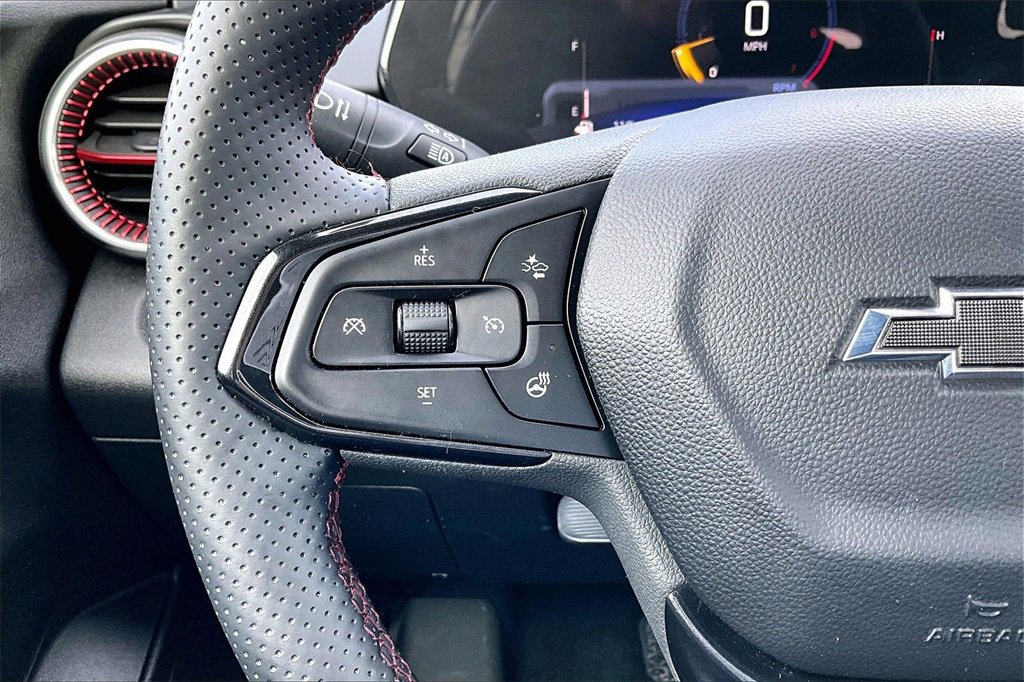 Used 2024 Chevrolet Trax RS w/ Driver Confidence Package image 18