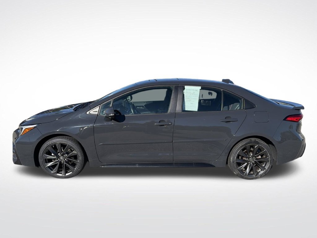 Used 2024 Toyota Corolla SE w/ SE Premium Package FWD image 4