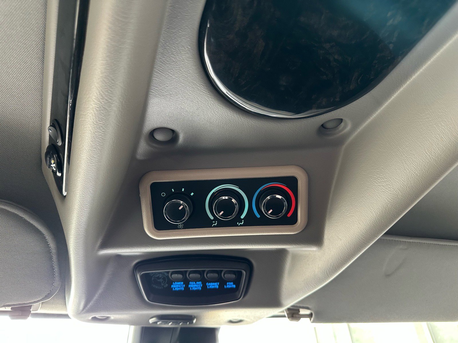 Used 2020 Chevrolet Express 2500 w/ Enhanced Convenience Package RWD image 45