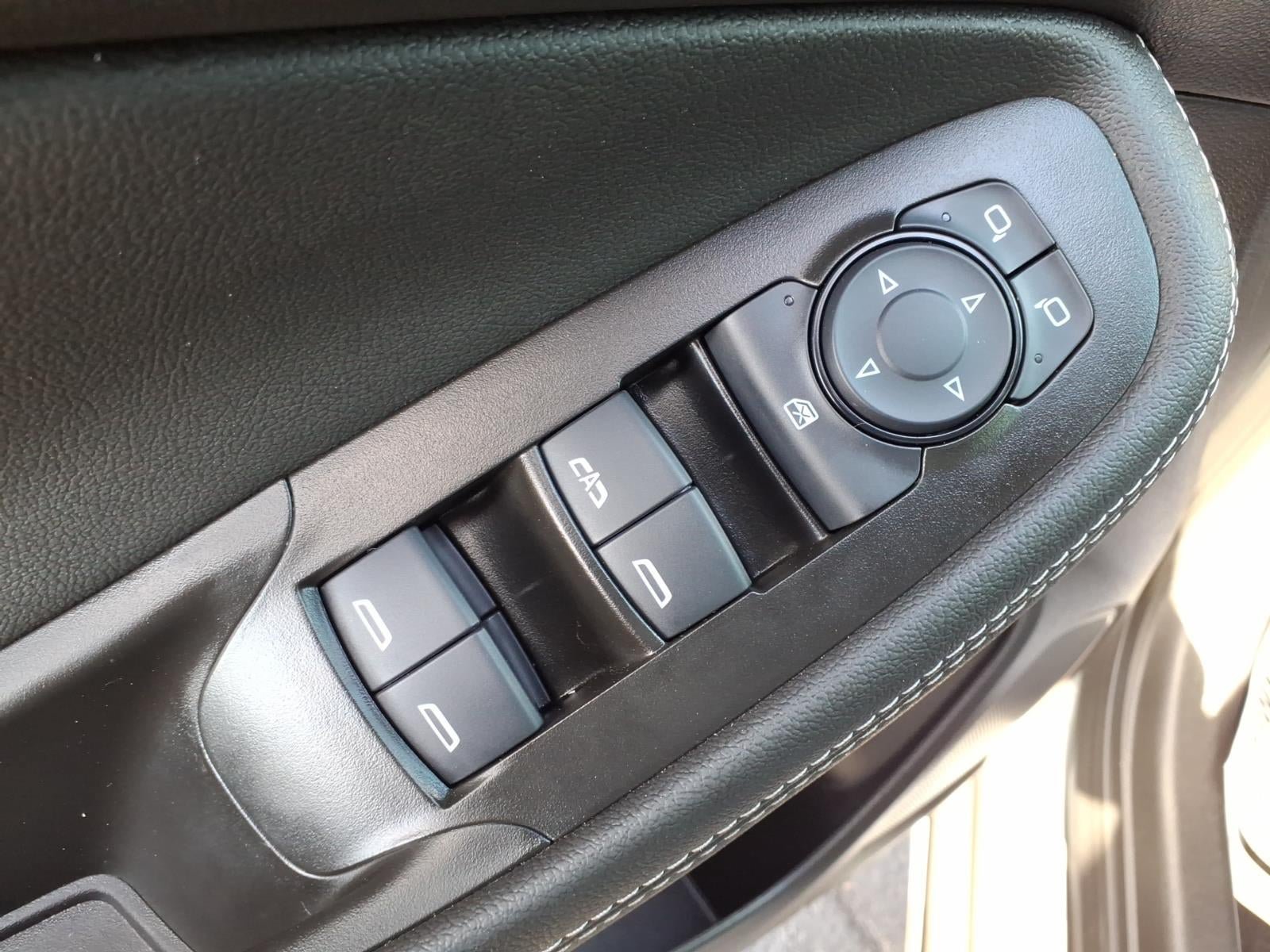 Used 2026 Buick Encore GX Avenir AWD/4WD image 21