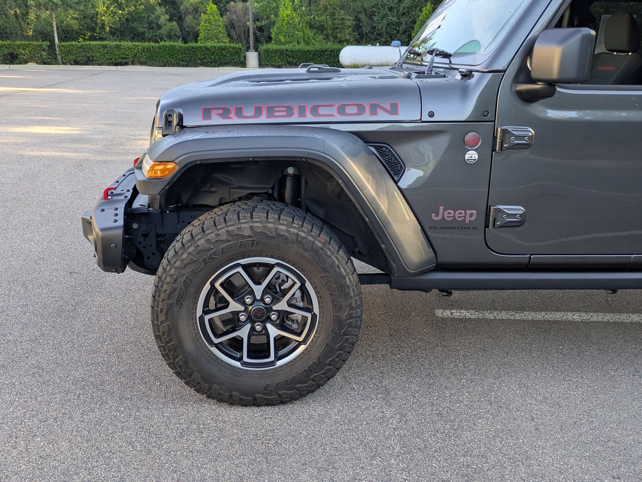 Used 2025 Jeep Gladiator Rubicon w/ Safety Group AWD/4WD image 11