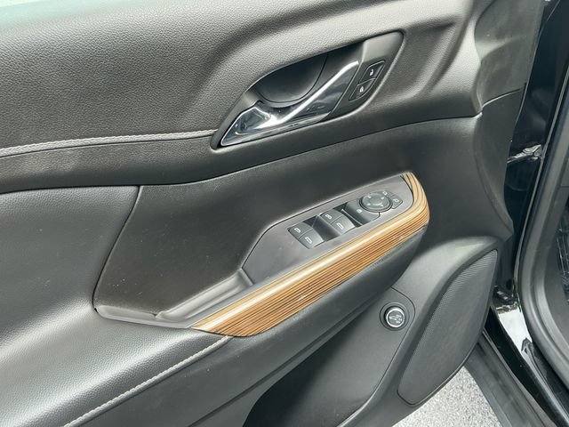 Used 2022 GMC Acadia SLE w/ Driver Convenience Package AWD/4WD image 11