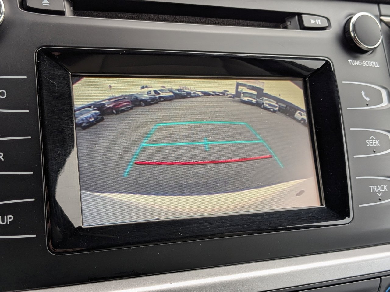 Used 2019 Toyota Highlander LE image 23