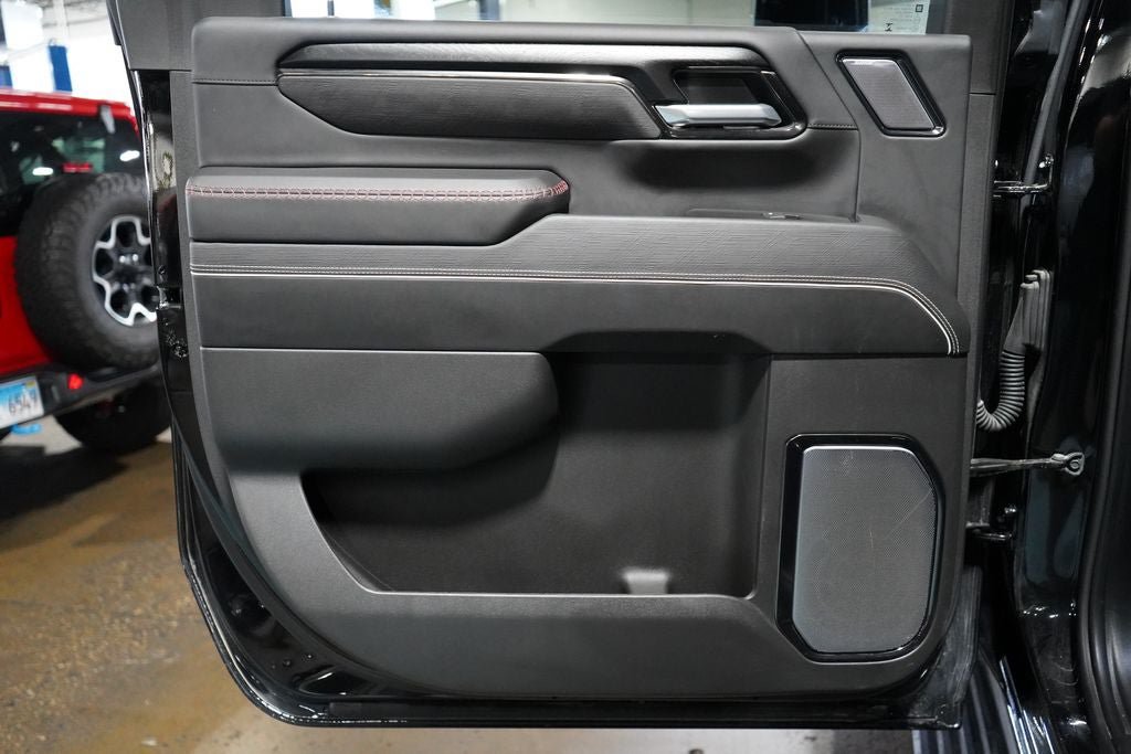 Used 2025 GMC Sierra 2500 AT4X AWD/4WD image 22