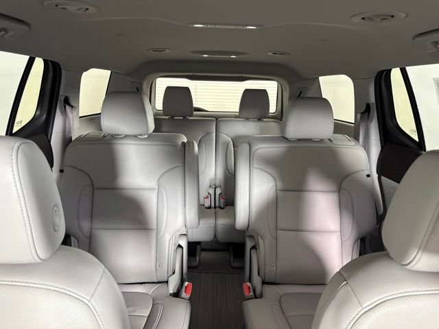 Used 2022 GMC Acadia SLT w/ Technology Package AWD/4WD image 14