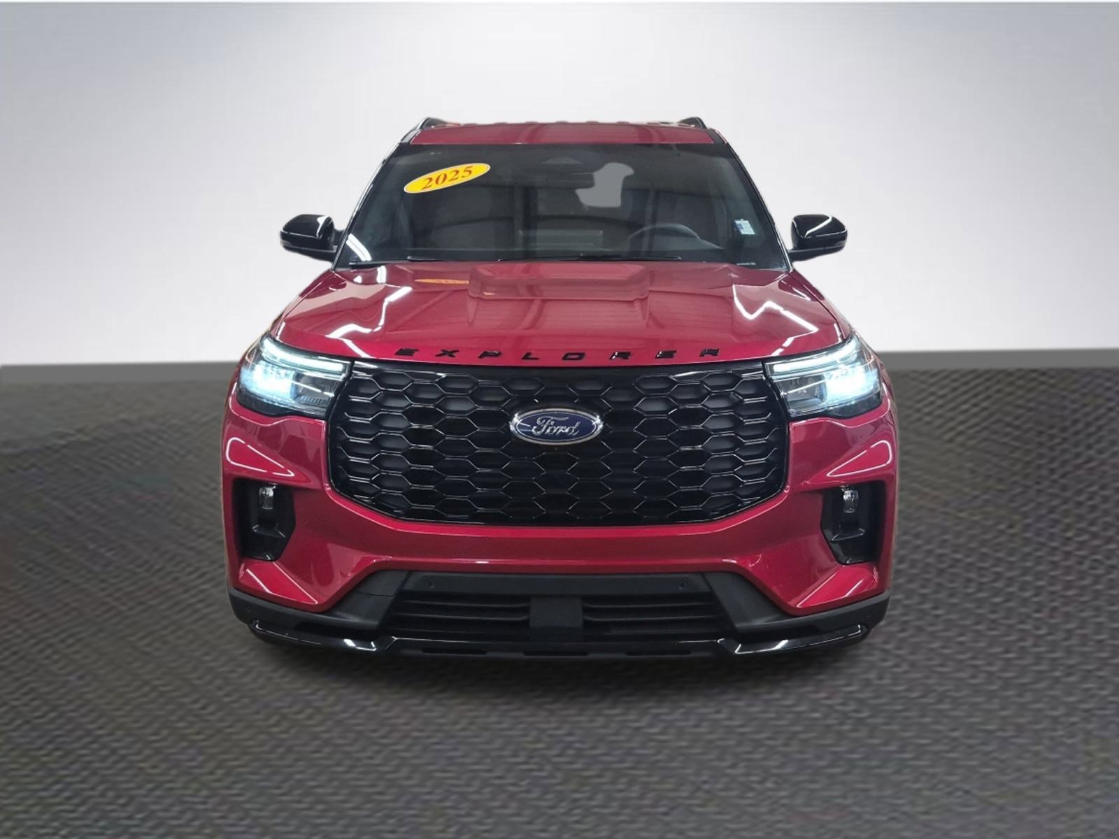 Certified 2025 Ford Explorer ST-Line image 3