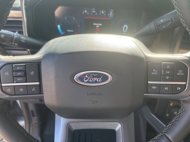 Certified 2025 Ford F250 Lariat w/ Black Appearance Package image 17