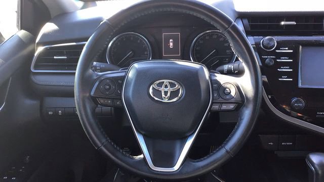 Used 2020 Toyota Camry SE image 18
