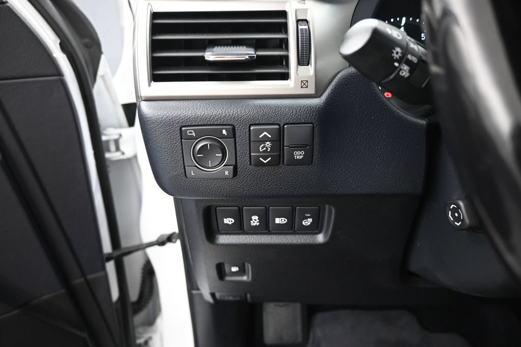 Used 2021 Lexus GX 460 Premium w/ Premium Package AWD/4WD image 21