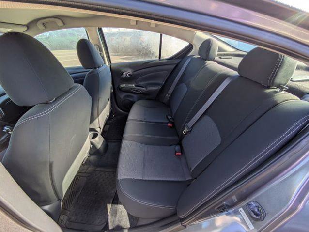 Used 2018 Nissan Versa SV image 27