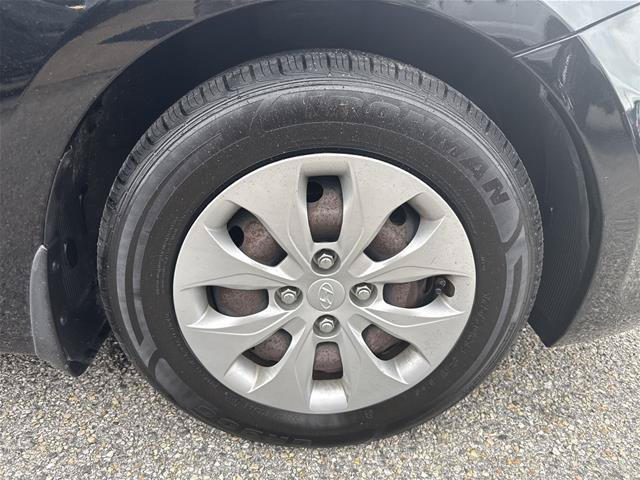 Used 2017 Hyundai Accent SE FWD image 15
