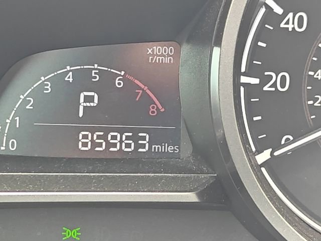 Used 2018 MAZDA MAZDA3 Touring FWD image 11