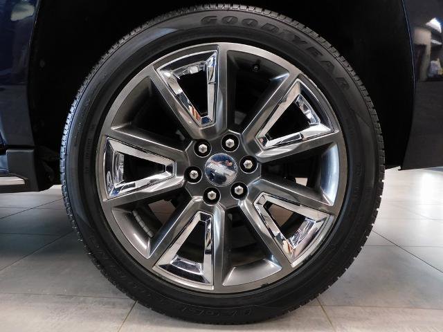 Used 2019 Chevrolet Suburban Premier image 11