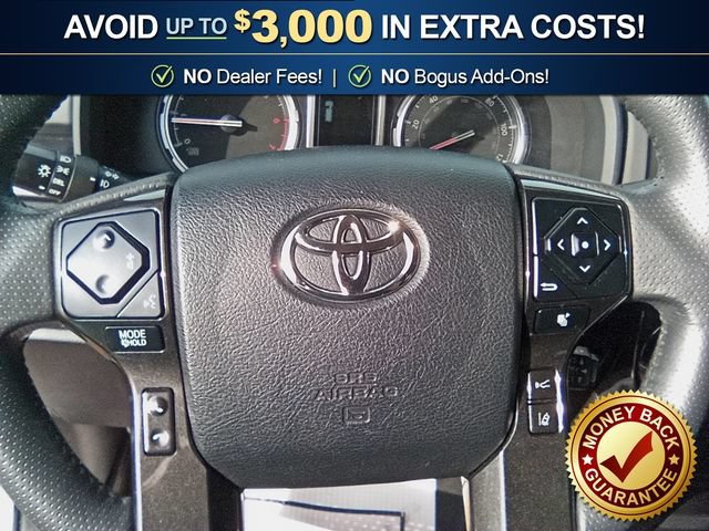 Used 2022 Toyota 4Runner TRD Off-Road AWD/4WD image 18