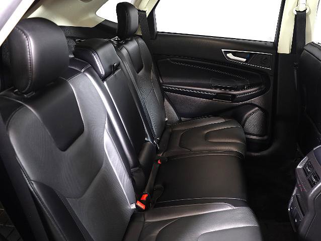Certified 2019 Ford Edge Titanium w/ Equipment Group 301A image 9