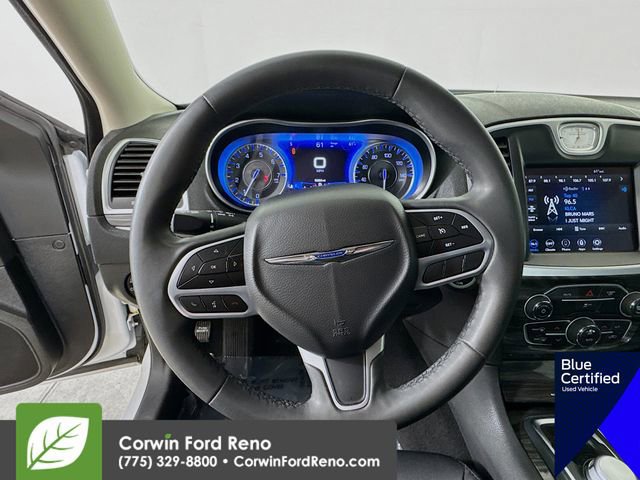 Used 2022 Chrysler 300 Touring image 14