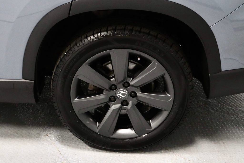 Used 2025 Honda Pilot Sport image 19