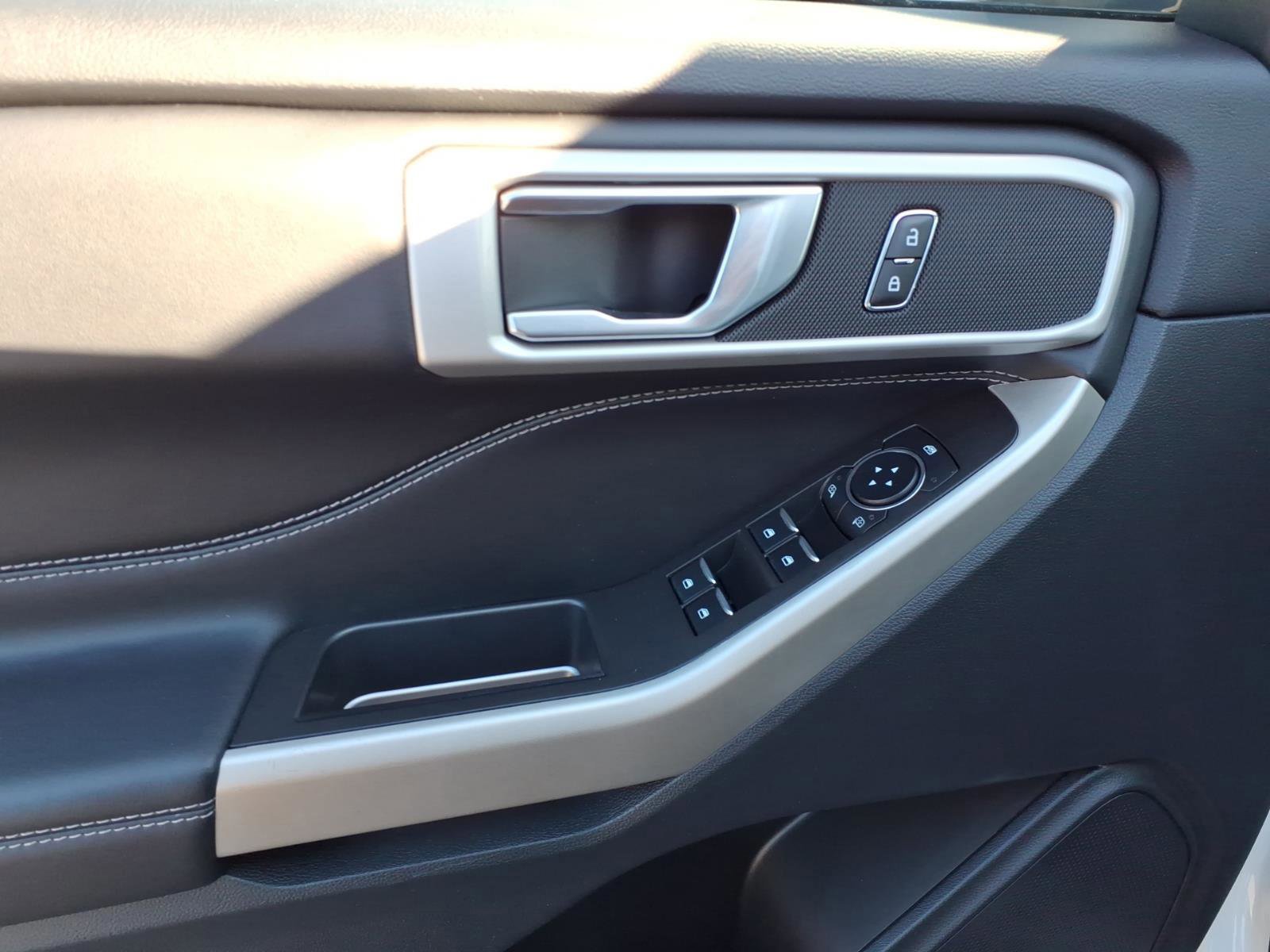 Certified 2023 Ford Explorer XLT w/ Equipment Group 202A image 10