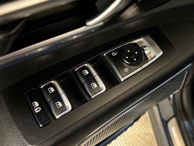 Used 2024 Kia Telluride SX Prestige AWD/4WD image 17