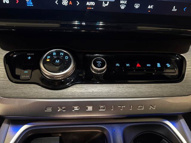 Certified 2025 Ford Expedition Platinum AWD/4WD image 30