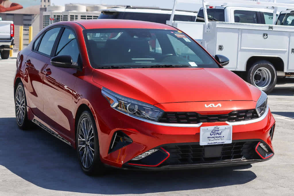 Used 2022 Kia Forte GT-Line w/ GT-Line Technology Package FWD image 1
