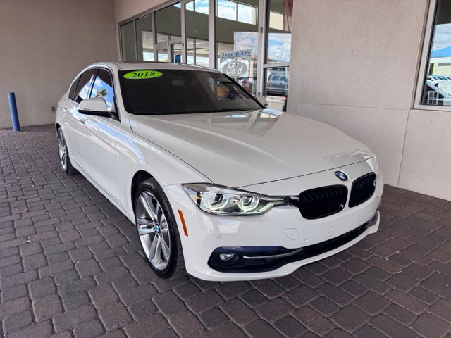 Used 2018 BMW 330i Sedan w/ Premium Package RWD image 7