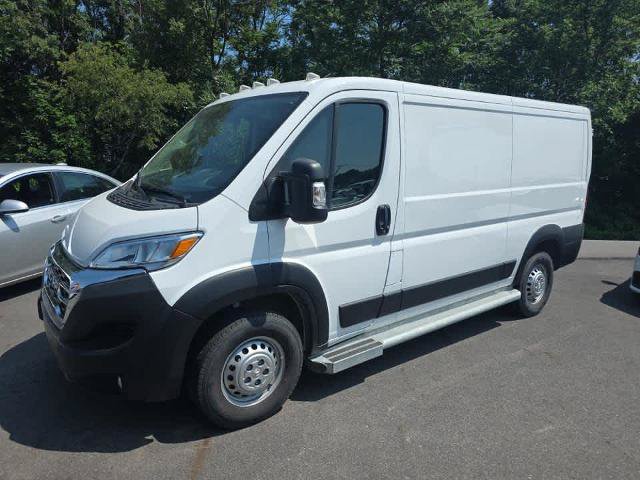 Used 2025 RAM ProMaster 2500 w/ U-Haul Equipment Group FWD image 1