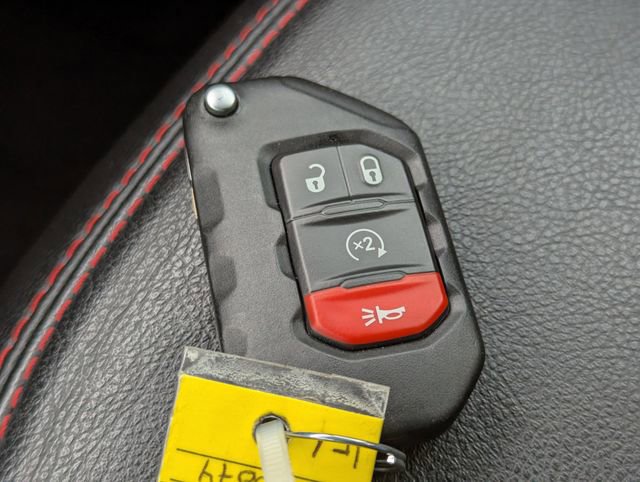 Used 2023 Jeep Gladiator Rubicon w/ LED Lighting Group image 30