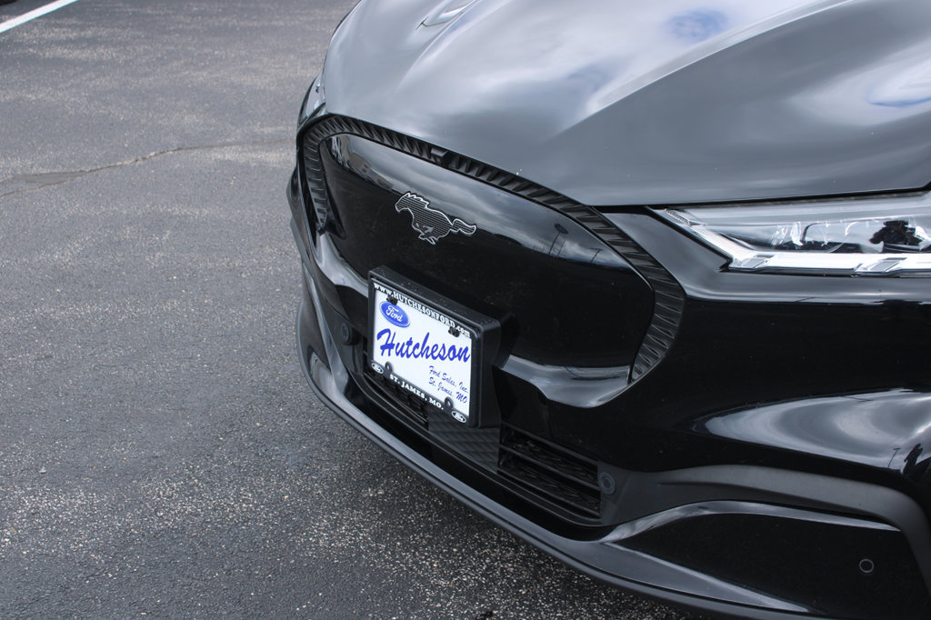 Certified 2023 Ford Mustang Mach-E Select AWD/4WD image 4